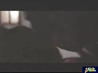 乌木美女一次带两只公鸡，也喜欢肛门